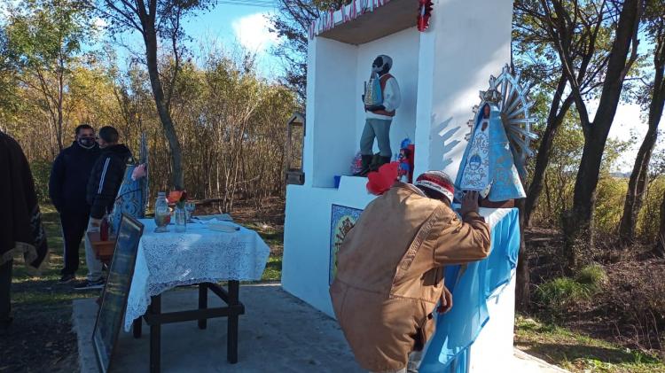 Misa en la ermita del Negro Manuel de la ruta 7