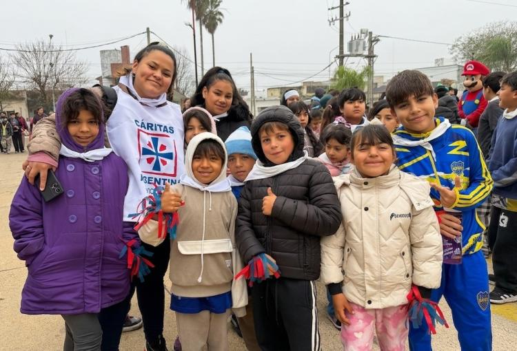 Cáritas lanzó en Concordia una campaña nacional por los derechos de la infancia
