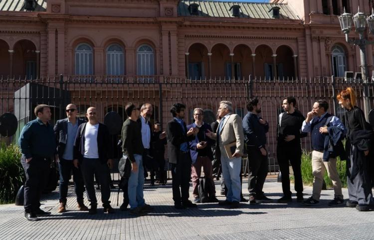 Cierre de la Sala de Prensa de la Casa Rosada: un obispo recibió a periodistas