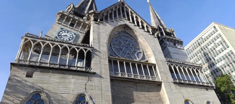 Colombia: un terremoto provocó daños en la catedral de Manizales