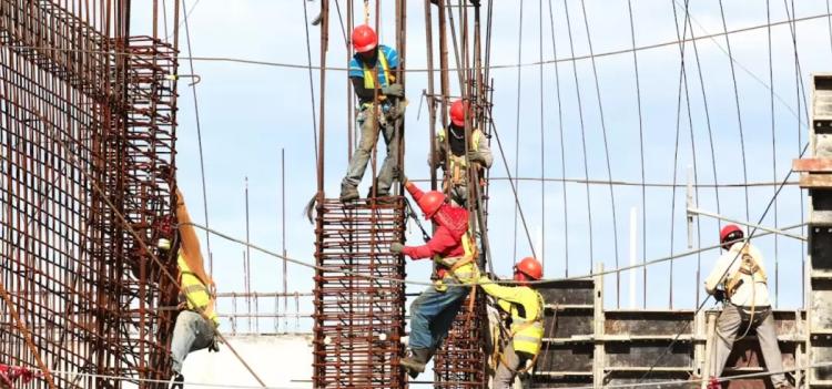 Día del Trabajador: llamado a poner a la persona en el centro del empleo