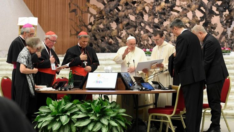 El Card. Grech recordó que ser Iglesia sinodal es ser 'una Iglesia de la escucha'