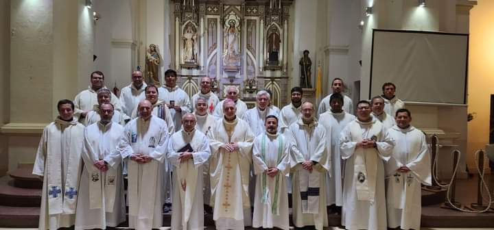 El clero de Nueve de Julio tuvo sus ejercicios espirituales en Córdoba