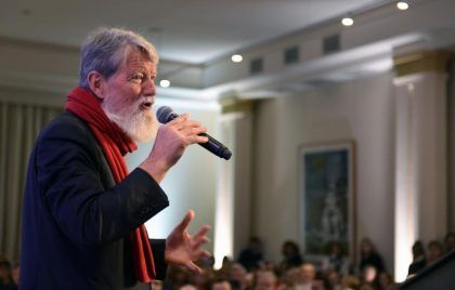 El padre Opeka está en la Argentina con una agenda solidaria y pastoral