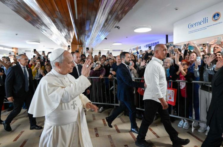 El Papa ingresó en el Hospital Gemelli para ser operado