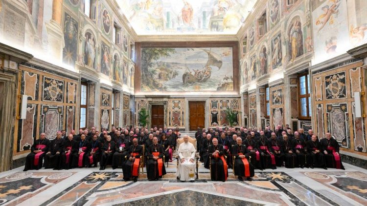 El Papa llamó a dar testimonio de la unidad en un mundo fragmentado