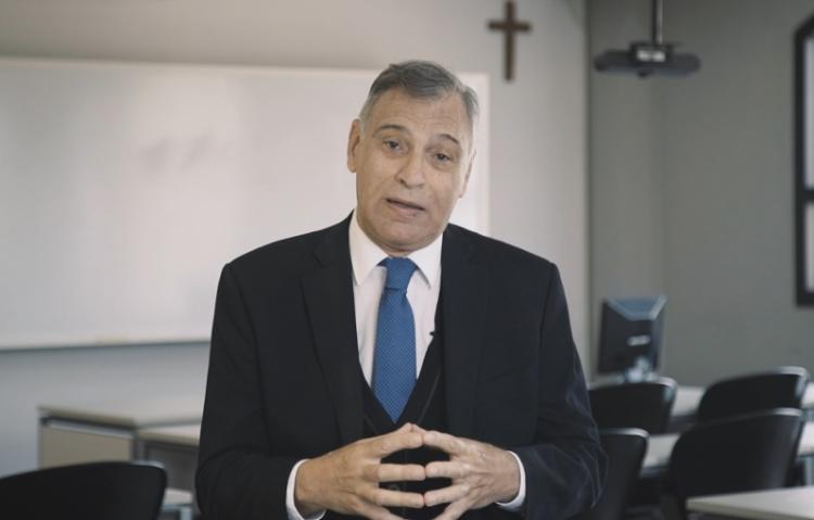 El rector de la UCA se disculpó por sus comentarios 'erróneos' sobre las mujeres