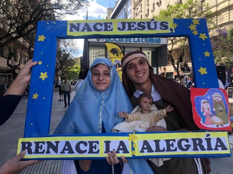 Emoción, fe y esperanza en la Misión de Navidad en el Obelisco