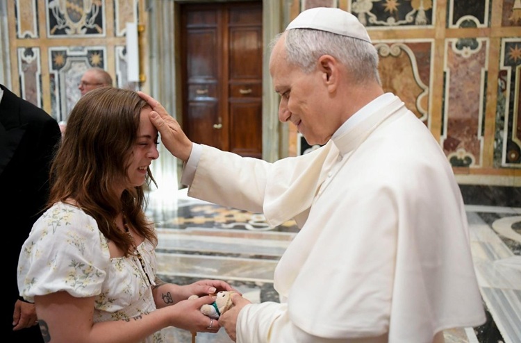'Escuchen al corazón, donde Dios nos habla', aconsejó el Papa a jóvenes y profesores