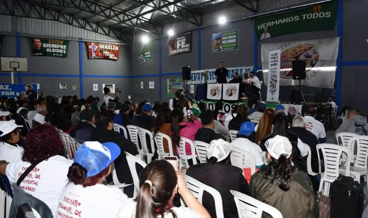 Hna. Smerilli: 'Los movimientos populares son defensores de la humanidad'