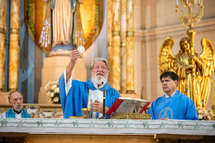 'Jesús nos llama a ser constructores de esperanza', afirmó el padre Opeka