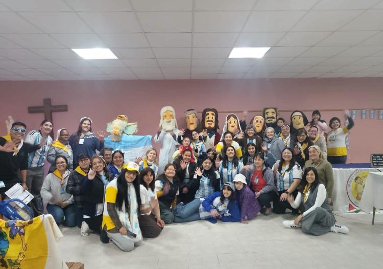 La diócesis de Añatuya recibió a la Escuela de Animación Misionera del NOA