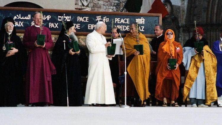 La Iglesia conmemora los 40 años de la Jornada de Oración por la Paz en Asís