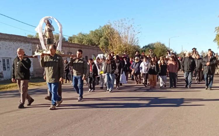 La Llave honró a San Isidro Labrador con procesión y misa patronal