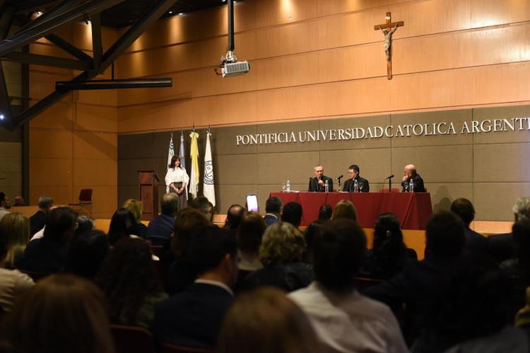 León XIV en América Latina: encuentro internacional en la UCA