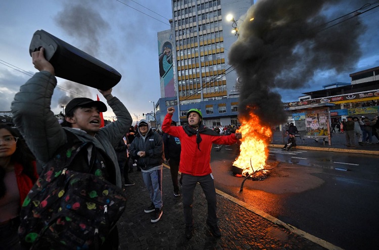 La violencia 'nunca será el camino para construir un Ecuador mejor', dicen los obispos