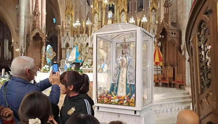 La Virgen de Itatí emocionó a miles de fieles en Luján