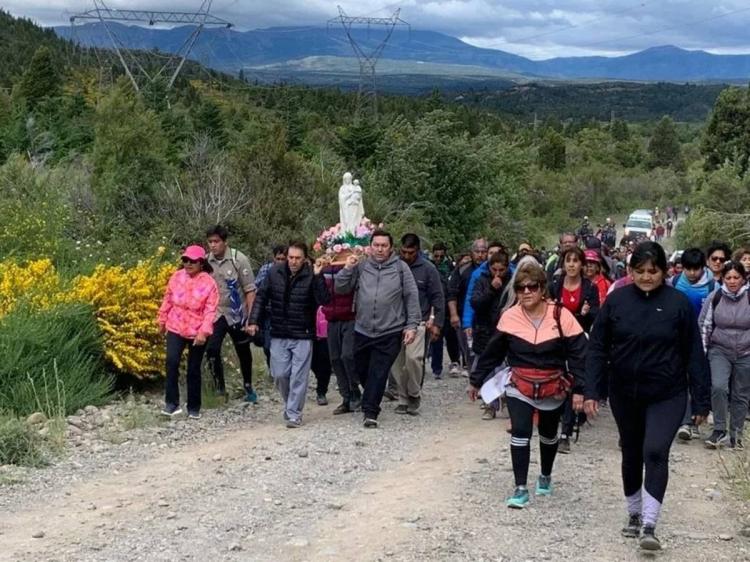 La Virgen de las Nieves continúa su visita a las comunidades de la Prelatura de Esquel