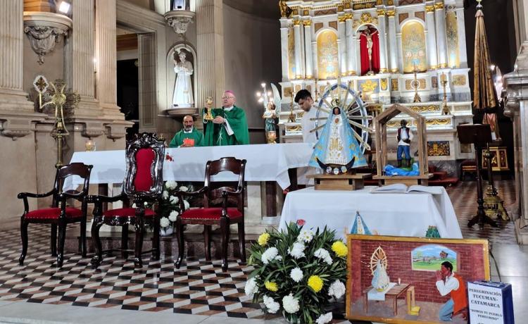 La Virgen de Luján y el Negrito Manuel peregrinan por Catamarca