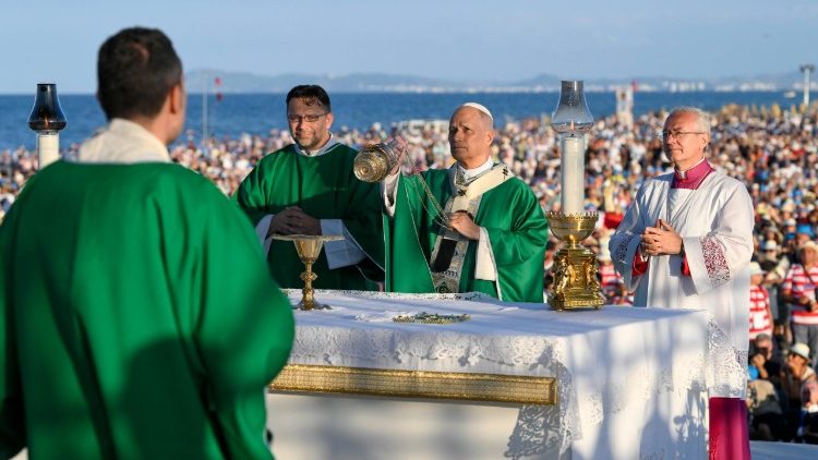 León XIV: 'El verdadero descanso no está fuera, en el caos, sino dentro de nosotros'
