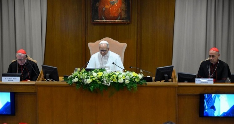 El Papa presenta su encíclica: 'El hombre no puede ser reducido a datos'