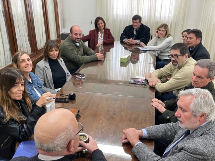 Mar del Plata: firman un convenio para acercar la justicia a barrios vulnerables
