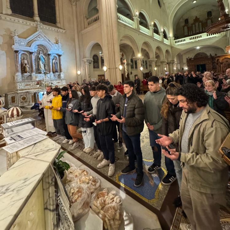Merlo-Moreno: misa de envío para los jóvenes que participarán en el Jubileo en Roma