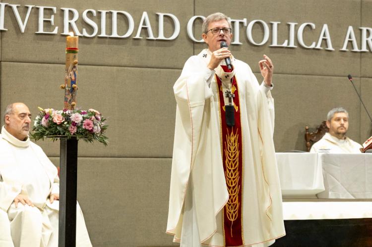 Mons. García Cuerva inauguró el ciclo lectivo en la UCA
