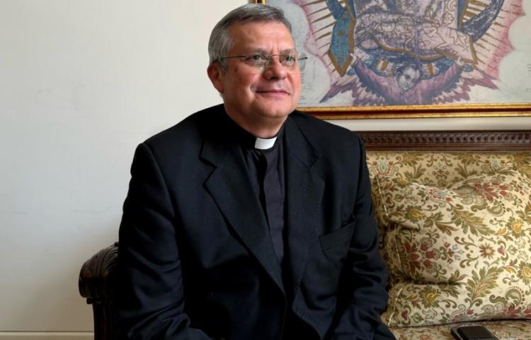 Mons. Lucio Ruiz presentará en la UCA la encíclica Magnifica humanitas