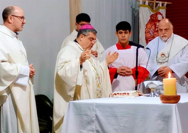 Mons. Margni: 'En la Trinidad aparece un Dios que no es soledad, sino comunión'