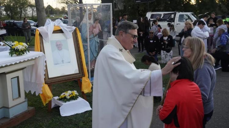 Mons. Martín: 'Francisco nos dejó un ejemplo de entrega total y sacrificada'