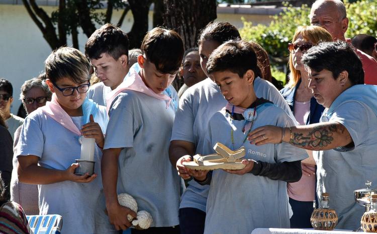 Mons. Zurbriggen a los jóvenes: 'Ser testigos y servidores de la verdad'