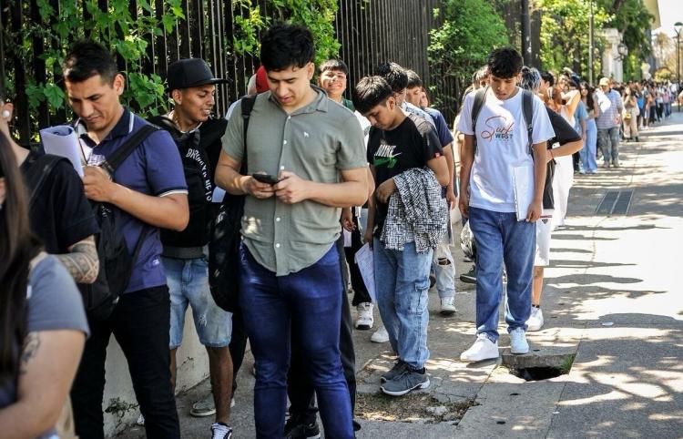 ODSA-UCA: las desigualdades condicionan el futuro de los jóvenes argentinos