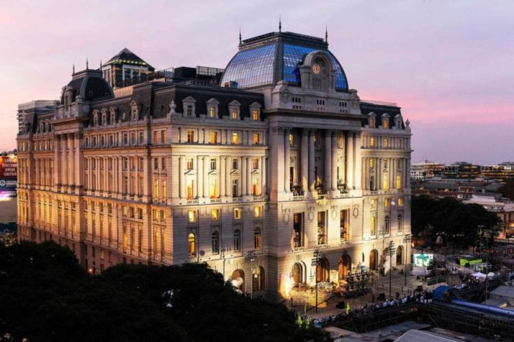 Palacio Libertad: el ex Correo Central que León XIV visitará en su primera jornada
