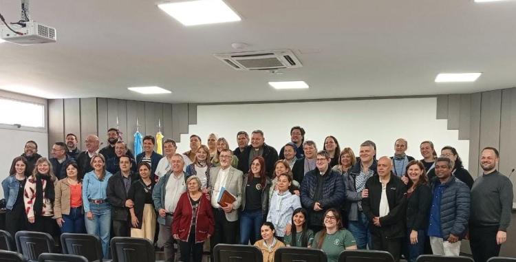 Posadas profundiza su camino sinodal y prioriza a jóvenes y personas pobres