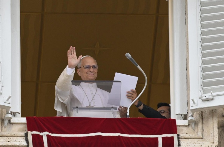 Regina Coeli: 'Dios ama incondicionalmente'
