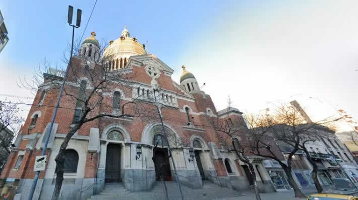 Roban una imagen de la Virgen de Luján de una parroquia porteña