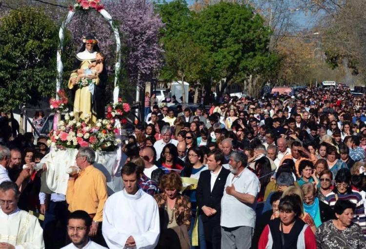 Santa Rosa celebró a su patrona con una jornada de fe y encuentro comunitario