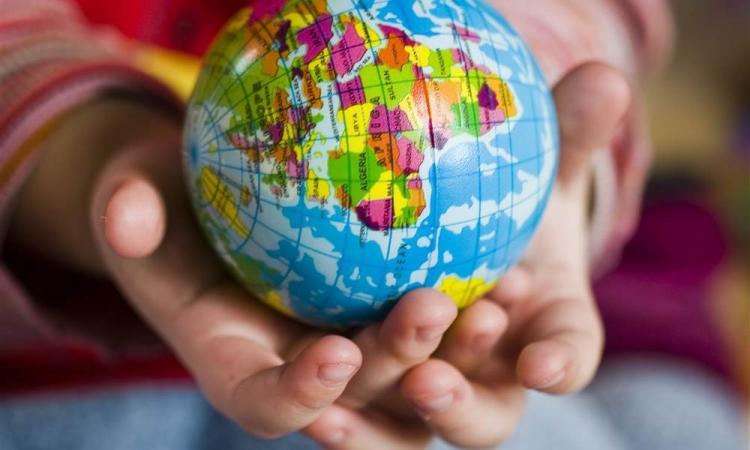 Una educación que priorice la vida interior y profundice la construcción de la paz
